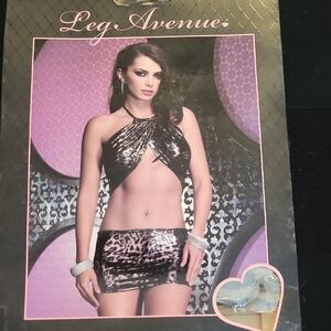 Leg Avenue Metallic Black and Silver Halter Set